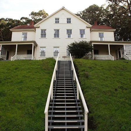 Hi Marin Headlands Hostel Sausalito Exterior photo